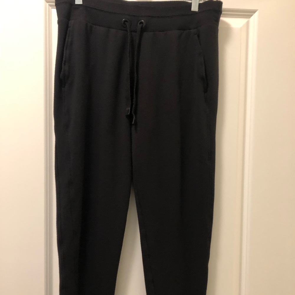 Athleta Post OM Jogger black size medium petite